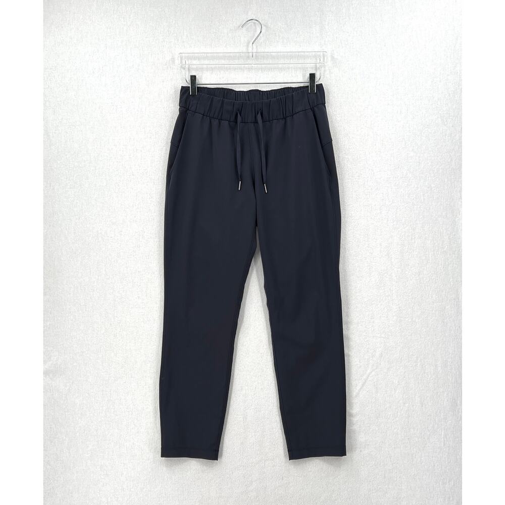 LULULEMON On The Fly Woven 27" Pants Womens 6 Dark Navy Cropped Slim Straight - Picture 1 of 14